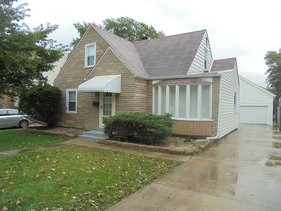 1st image of 10425 Dickens Ave