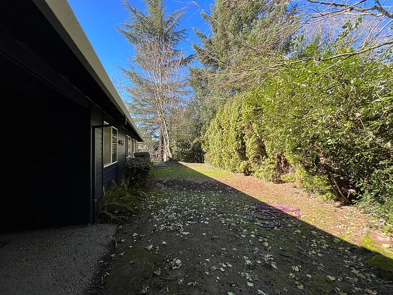 9007 SW Monterey Pl — Photo 28