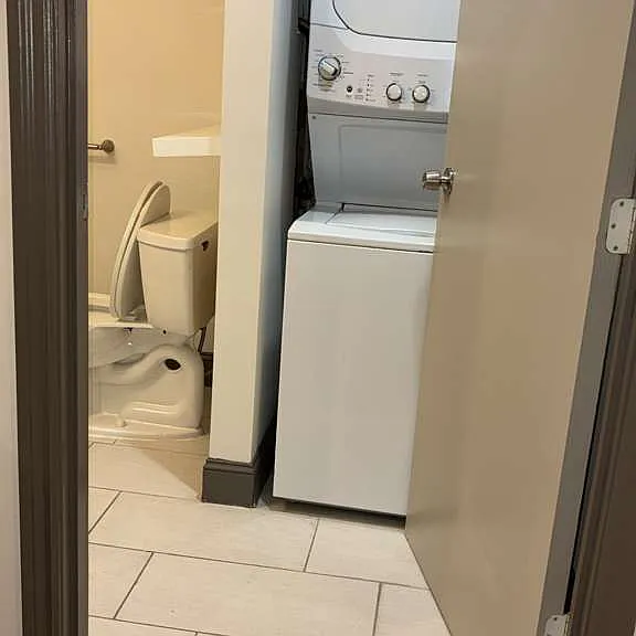 812 N 15th St #1S — Photo 10