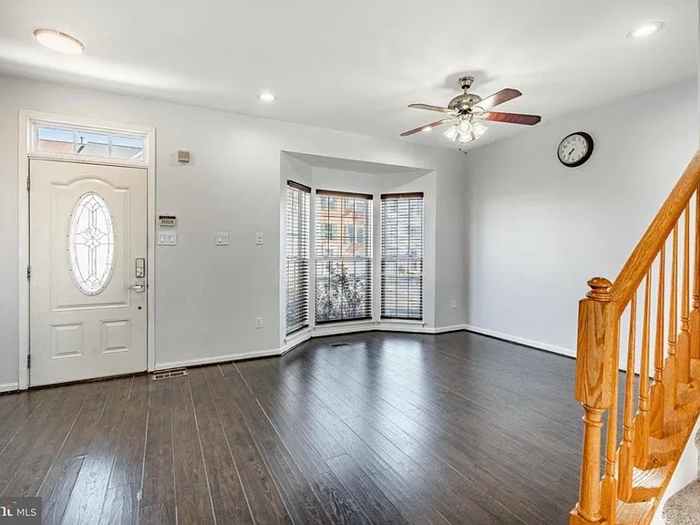 71 Alexis Dr — Photo 2
