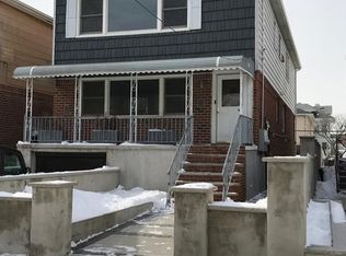 163 Beach 126th St, Far Rockaway, NY 11694