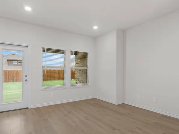 4825 Steer Rd, Aubrey, TX 76227
