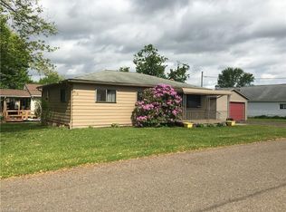 222 28th St SW, Barberton, OH 44203