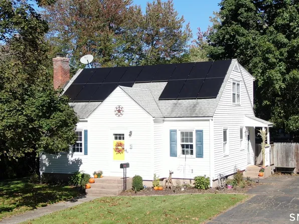 3 Middle Drive, Windsor Locks, CT 06096