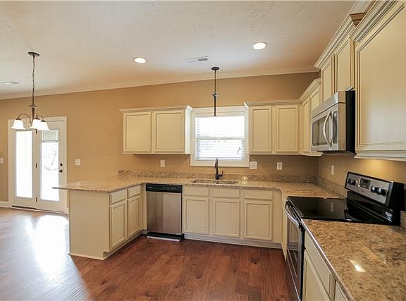 2nd image of 26 Rossview Pl Lot 26