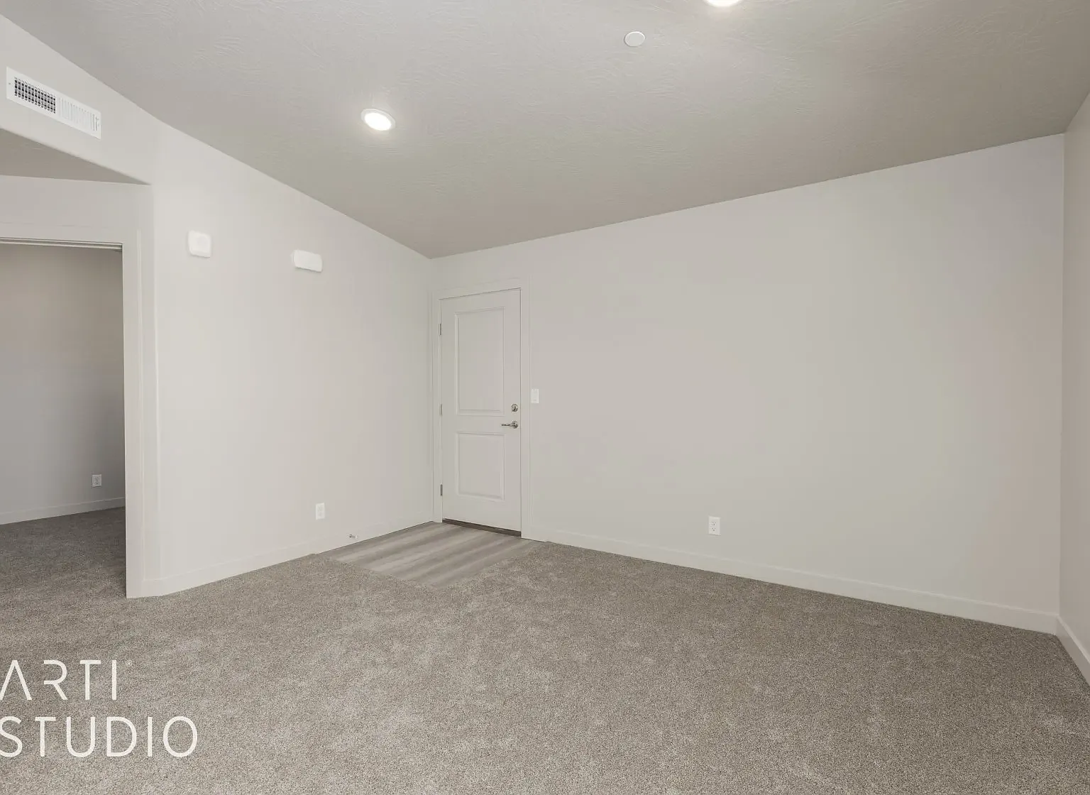 E279 - 1167 E. Telegraph, Bldg E #301 — Photo 4
