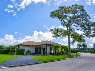 429 Pine Villa Dr, Atlantis, FL 33462