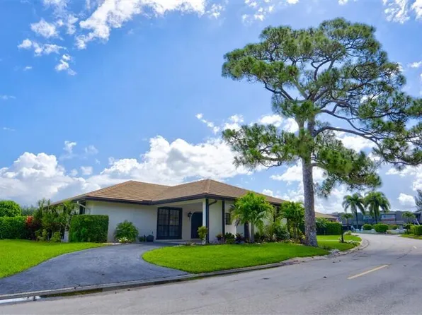 429 Pine Villa Drive, Atlantis, FL 33462