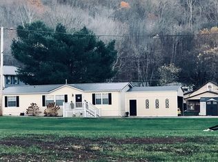 2948 Merritts Creek Rd, Huntington, WV 25702