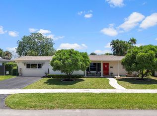 7815 W 16th Ct, Hialeah, FL 33014