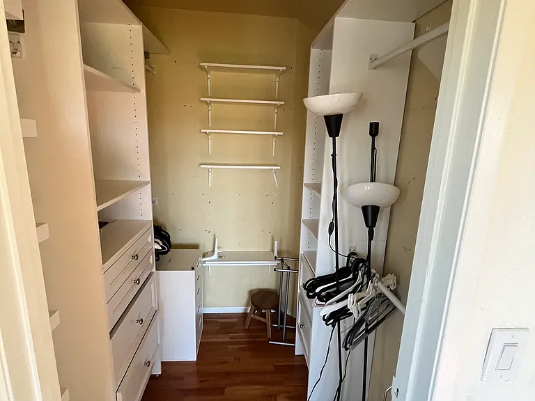 15946 Vanowen St #207 — Photo 11
