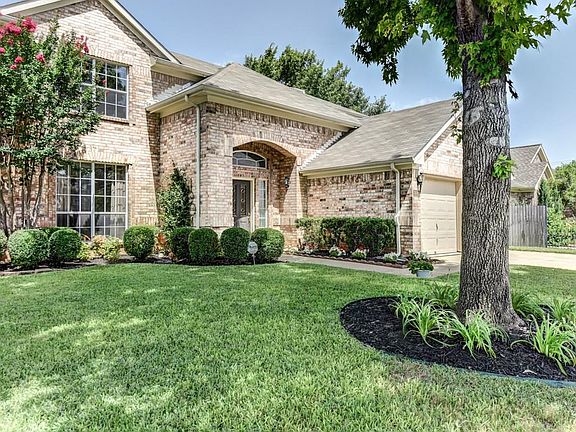 2nd image of 329 Parkview Dr
