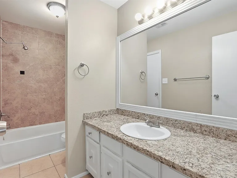 971 N Red Cedar Cir — Photo 19