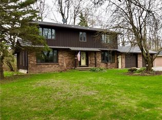 1067 Hrezent View Ln, Webster, NY 14580
