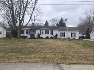 192 Butternut Dr, Amherst, OH 44001