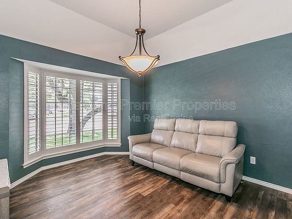 5th image of 3524 Canoncita Ln