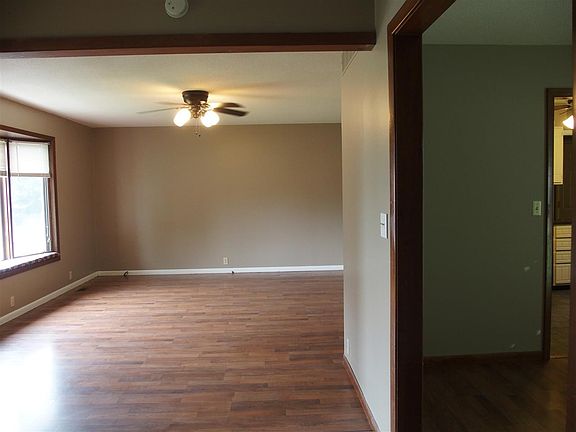 5th image of 1500 Knollcrest Dr