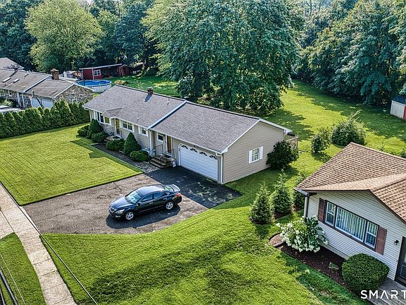 4th image of 410 West Rutland Road