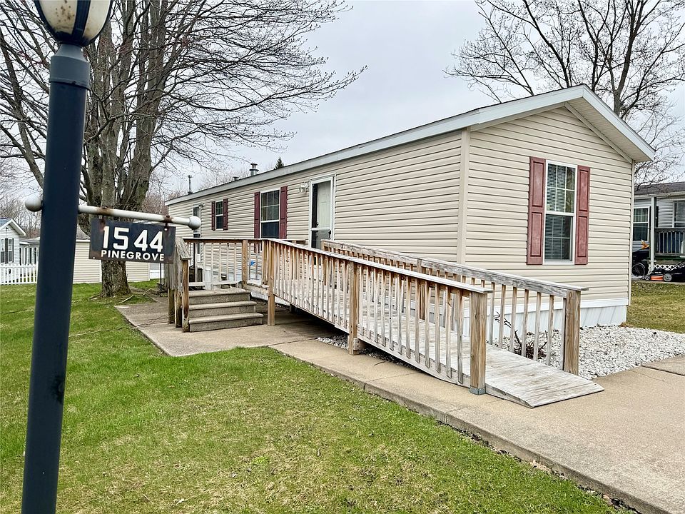 1st image of 1544 Pinegrove Way