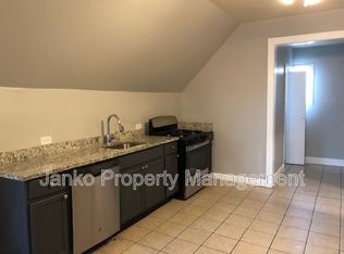 1415 E 75th St #2, Chicago, IL 60619