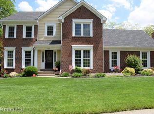 819 Foxgate Rd, Louisville, KY 40223