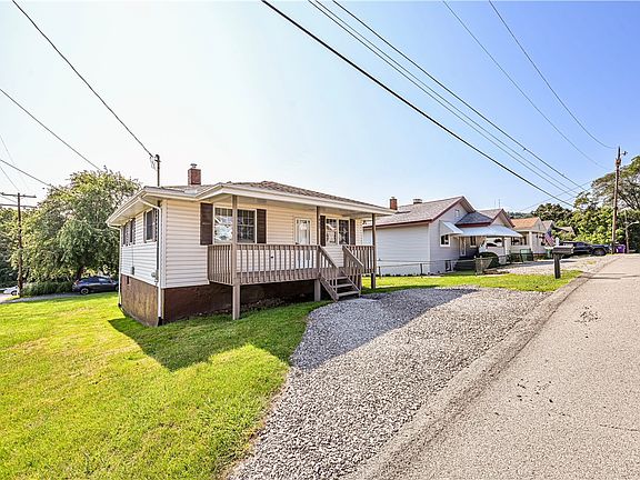 2nd image of 409 Plum Ave