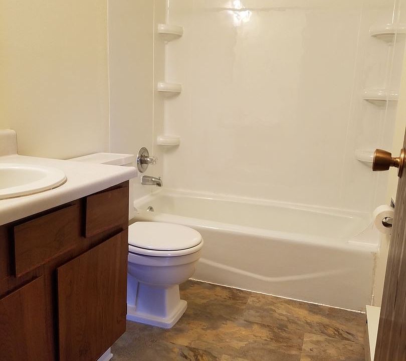 2nd image of 201 E Washington St #2