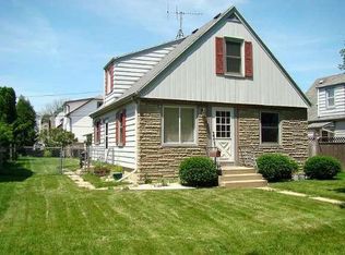 2431 S 62nd St, West Allis, WI 53219