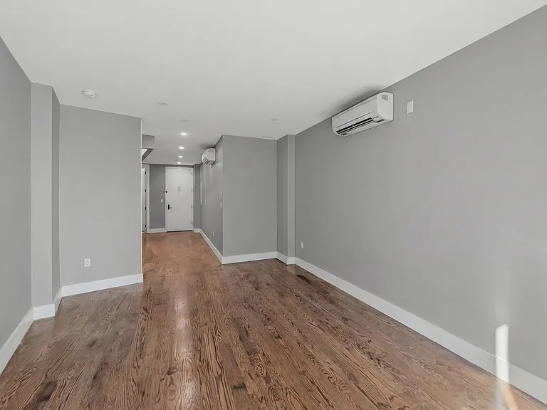 11-24 31st Dr #5D — Photo 8