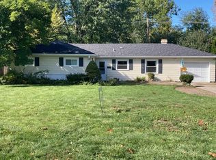 1902 N Washington St, Wheaton, IL 60187