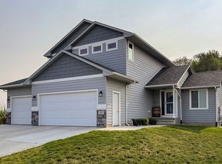 52 N 6th St, Baltic, SD 57003