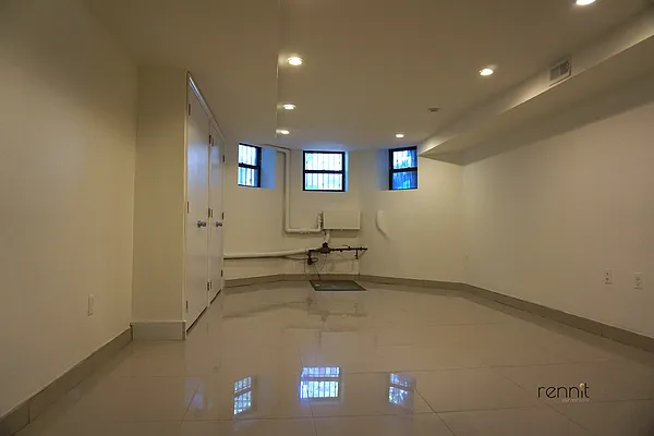 Rented by Rennit Inc. | media 28