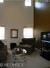 4th image of 4990 Greenflower St