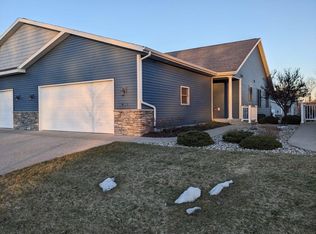 632 East St, Coopersville, MI 49404