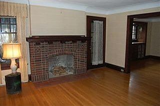 4th image of 15330 Lake Ave