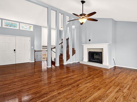 3rd image of 7315 Delmonico Dr