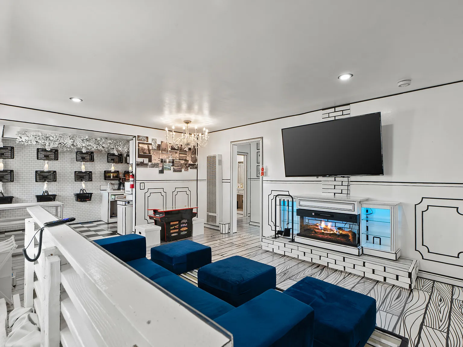 3 bed, 1.5 bath, 1100 sqft, $8,500 — Photo 2