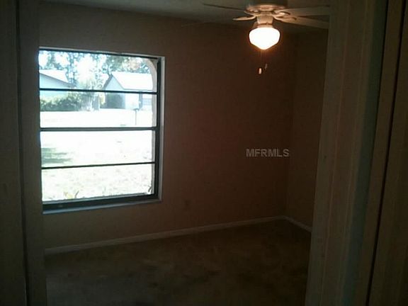 3rd image of 1928 Heathwood Dr