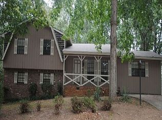 2106 Shawnee Dr, Jonesboro, GA 30236
