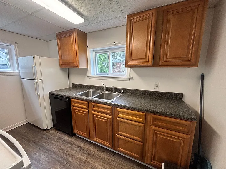 37 Rural Ave — Photo 5