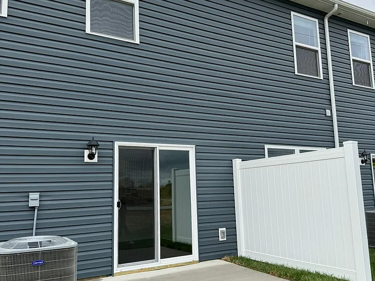 480 Vogt Dr #480 — Photo 2