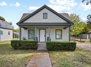 108 Holcombville Rd, Tom Bean, TX 75491