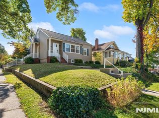 307 Ridge Rd, Rutherford, NJ 07070