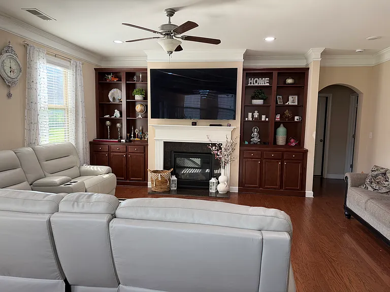 4435 Egret Ave — Photo 9