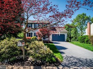 3030 Pheasant Dr, Lancaster, PA 17601