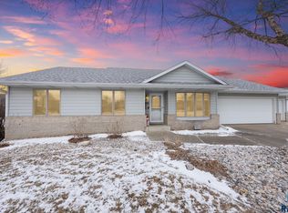 6418 W Hillary Dr, Sioux Falls, SD 57106