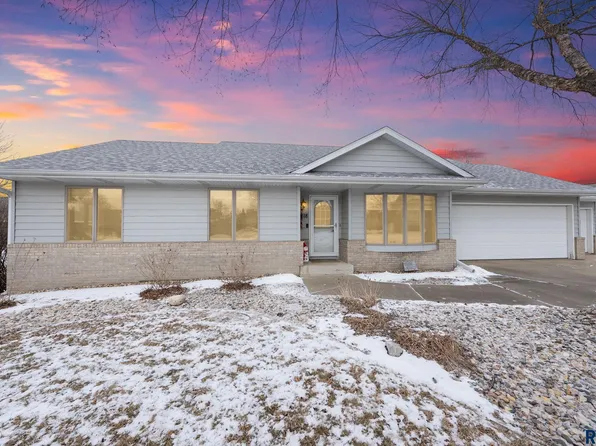 6418 W Hillary Dr, Sioux Falls, SD 57106