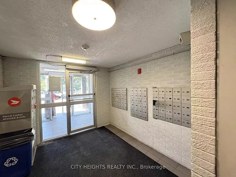 286 Chandler Dr #506 — Photo 5