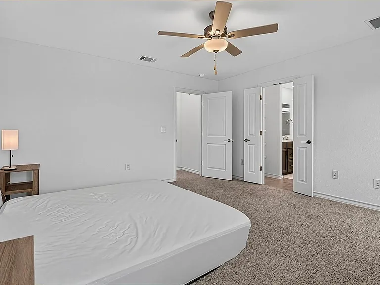 2911 Saint Regis Dr — Photo 16