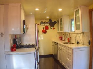 17 Dolphin Rd, Key Largo, FL 33037